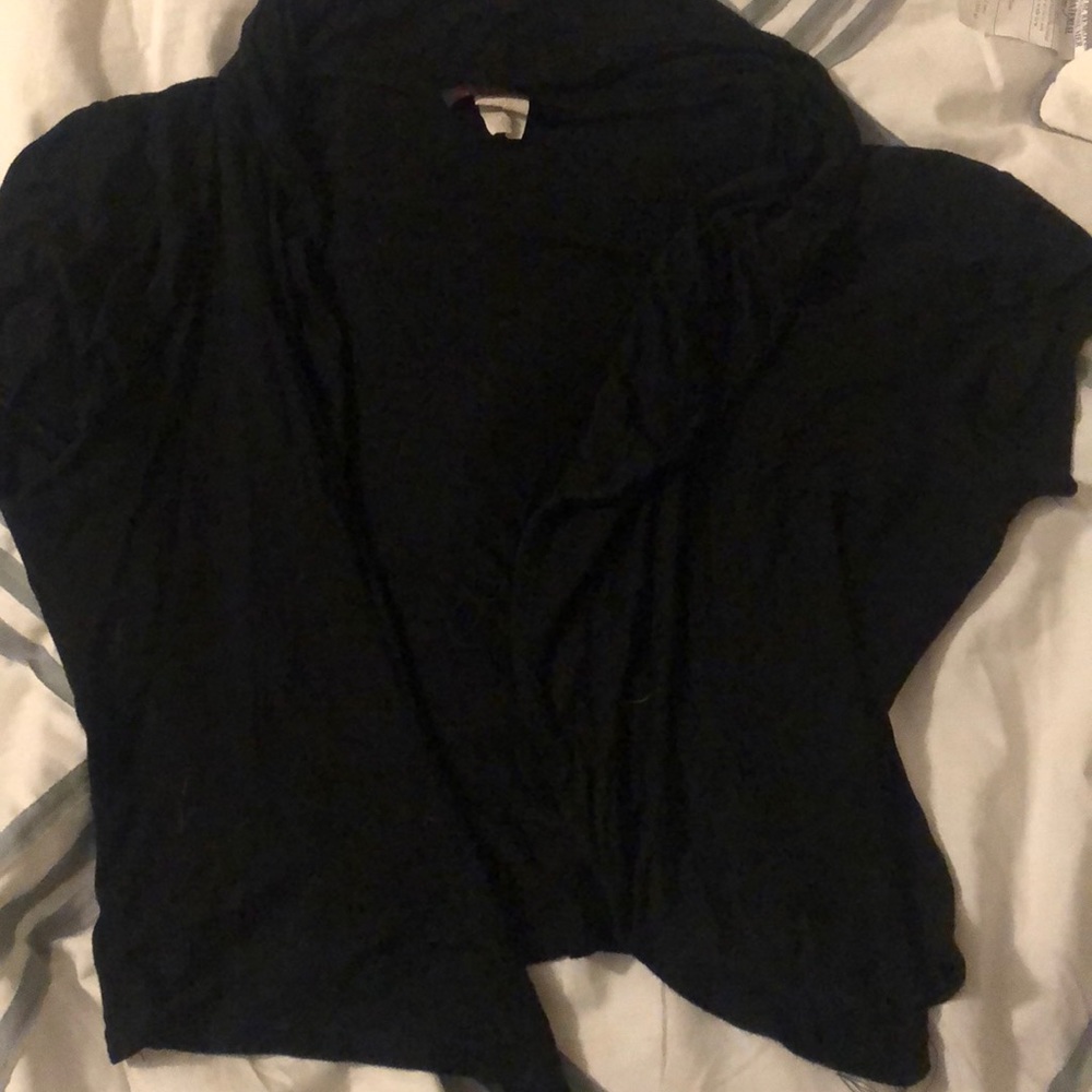 Black shrug